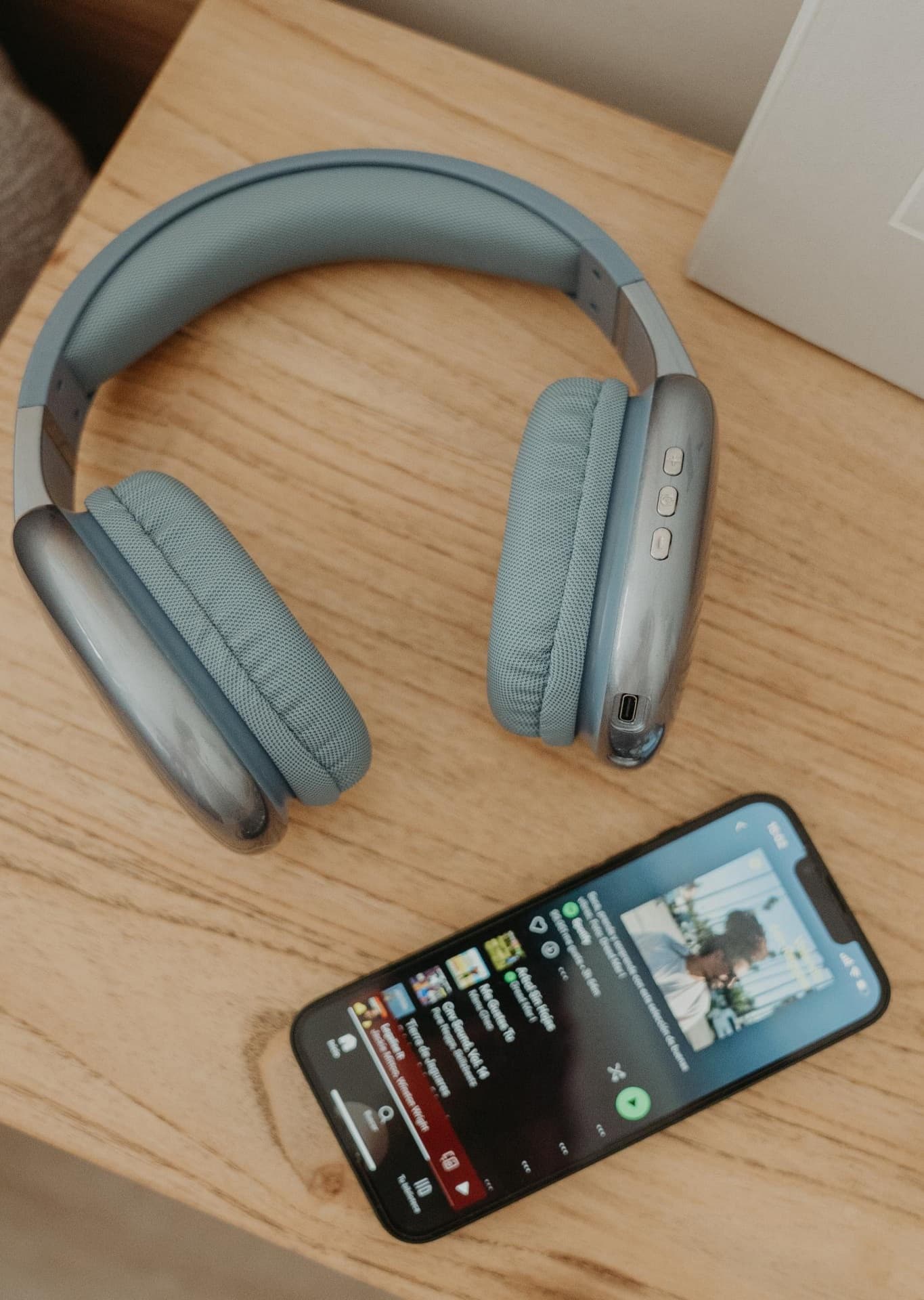 AURICULAR INALAMBRICO BLUETOOTH VINCHA DUAL NETMAK NEGRO NM-VOLT